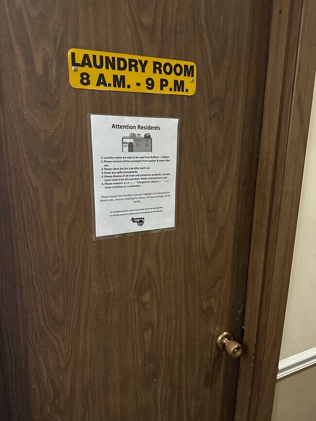 Building Photo - 2500 Bayside Dr