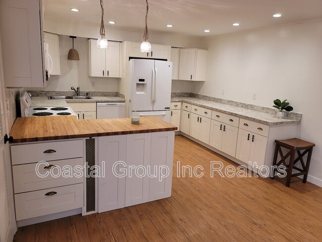 Building Photo - 402 Duck Hunter Ct