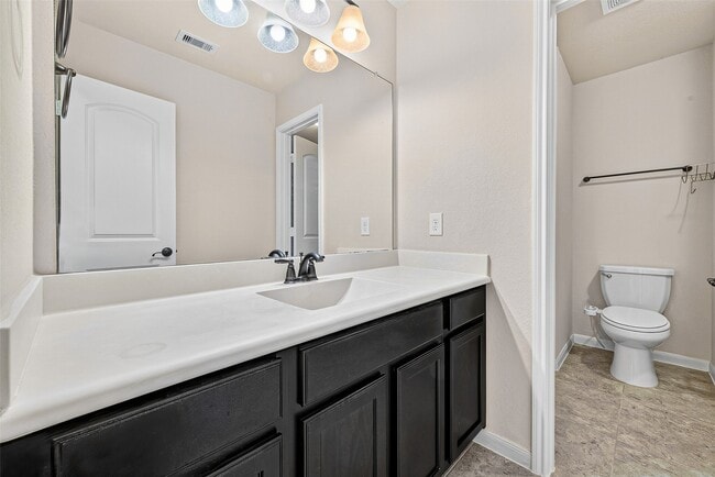 Building Photo - 2931 Oakdale Landing Ct