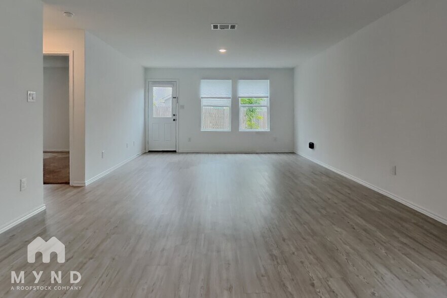 Building Photo - 9928 Wye Ml