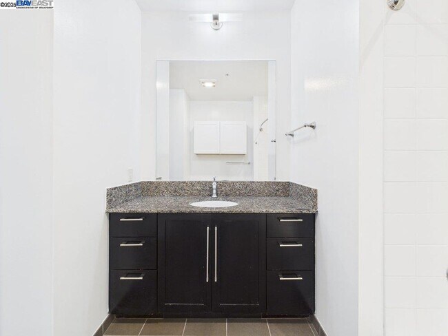 Building Photo - 1001 46th St