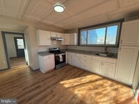 Building Photo - 5036 Leesport Ave