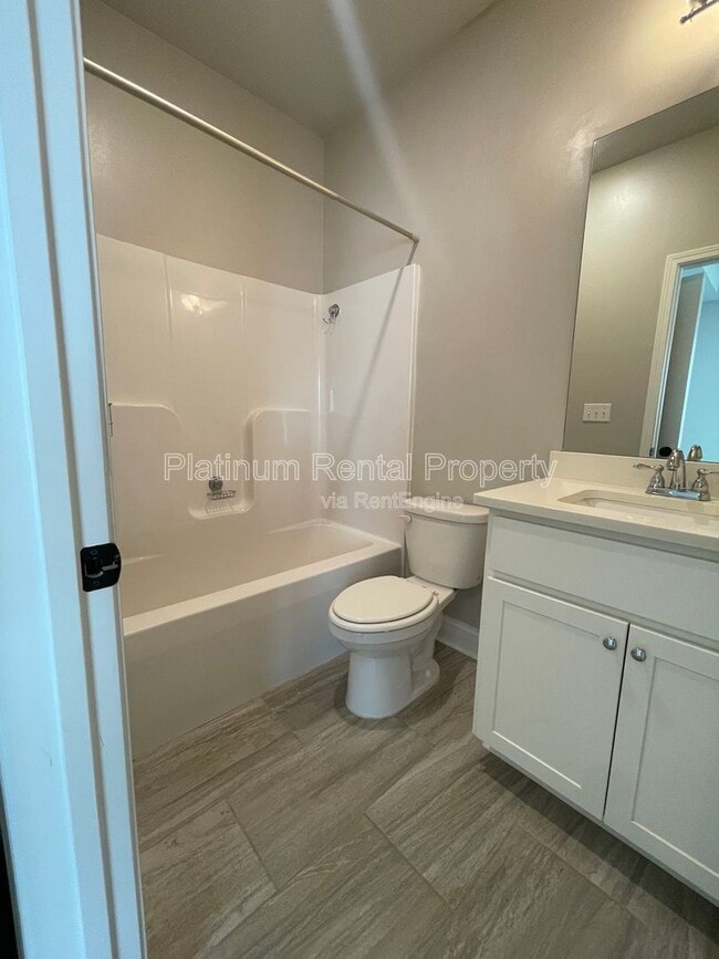 Building Photo - 1236 Stone Castle Cir