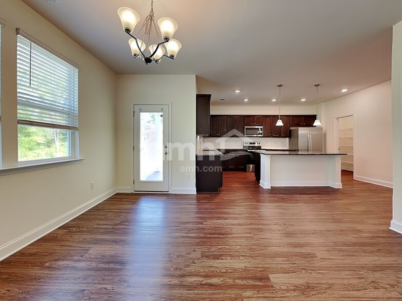 Building Photo - 17310 Alydar Commons Ln