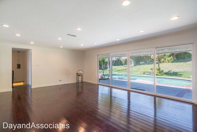 Building Photo - 4 br, 4 bath House - 30404 Rhone Drive
