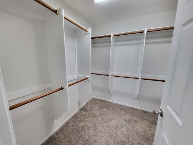 Building Photo - 716 Jacobs Ladder Pl