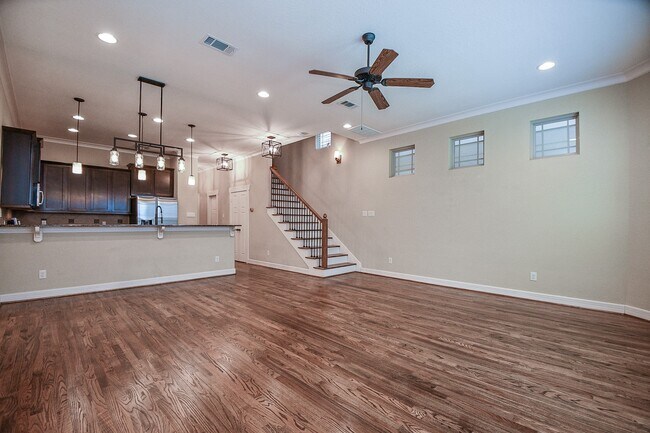 Building Photo - 5615 Kiam St