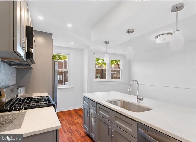 Building Photo - 8332 Forrest Ave