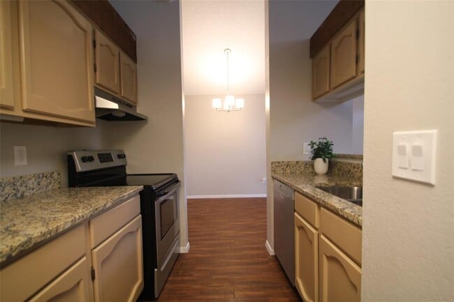Building Photo - 1712 Cinnamon Path