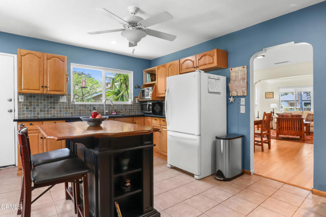 Building Photo - 2520 Casitas Ave