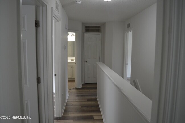 Building Photo - 7061 Civic Club Dr
