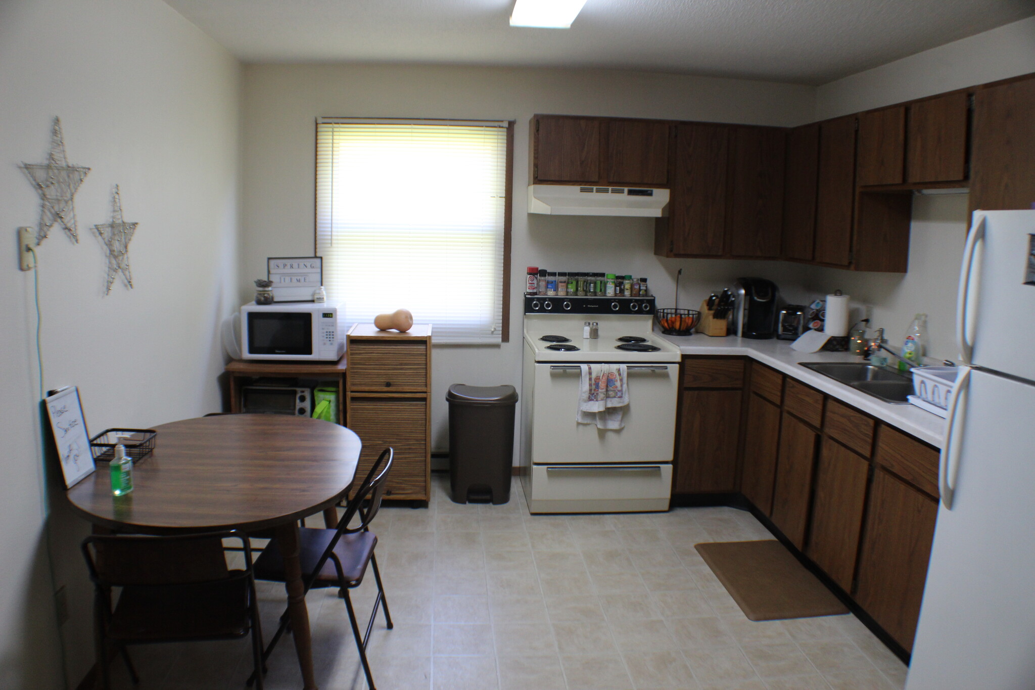 kitchen - 4602 Speros Ln