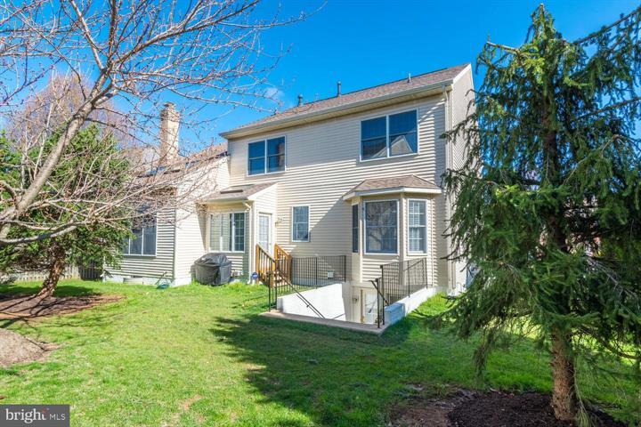 Building Photo - 10857 Hunter Gate Way