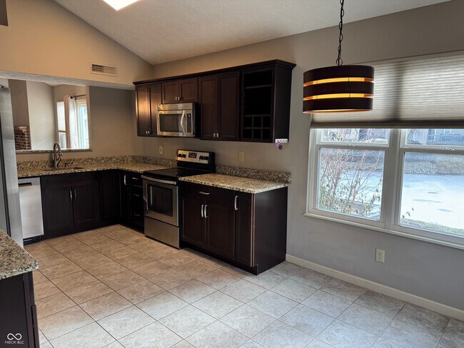 Building Photo - 6625 Sunloch Ct