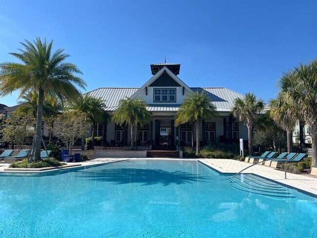 Building Photo - 2468 Celebration Blvd