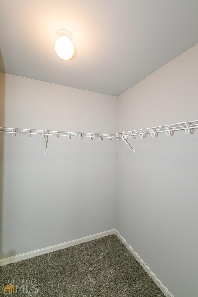 Building Photo - 5231 Pinnacle Walk Dr