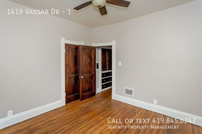 Building Photo - 1419 Vassar Dr