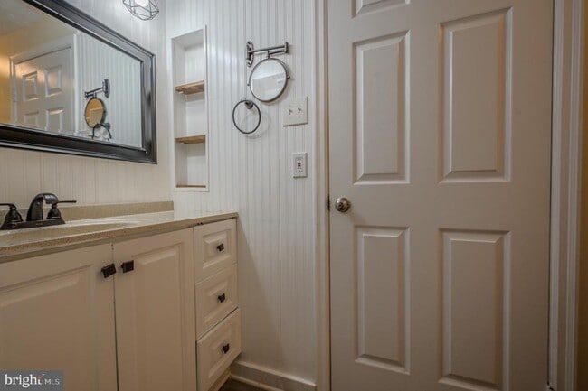 Building Photo - 14727 Winding Loop