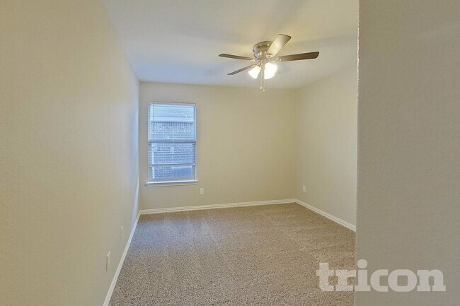 Building Photo - 1348 Renoir Dr