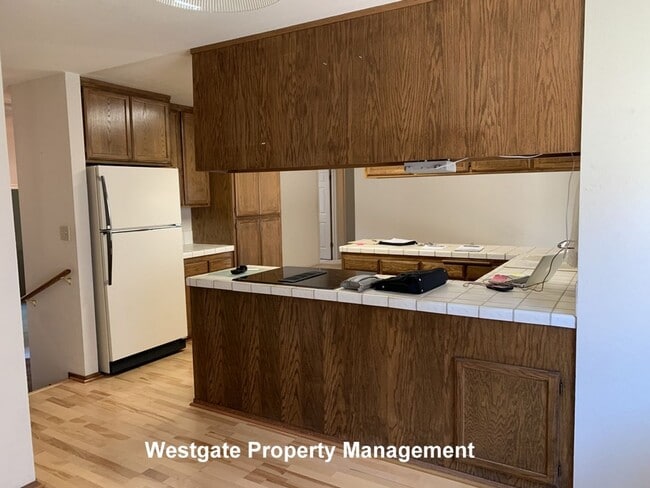 Building Photo - 1160 Birch Dr