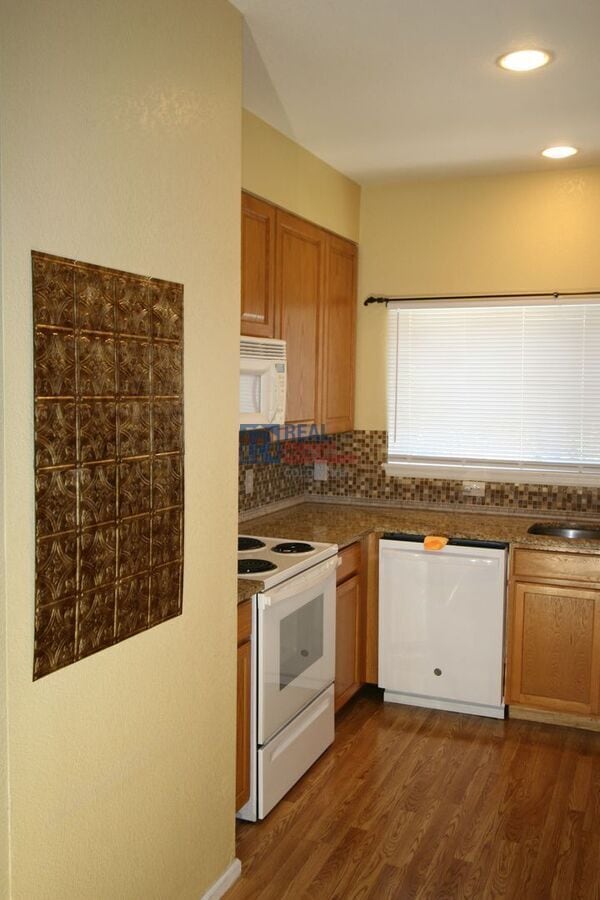 Building Photo - 4385 S Balsam St