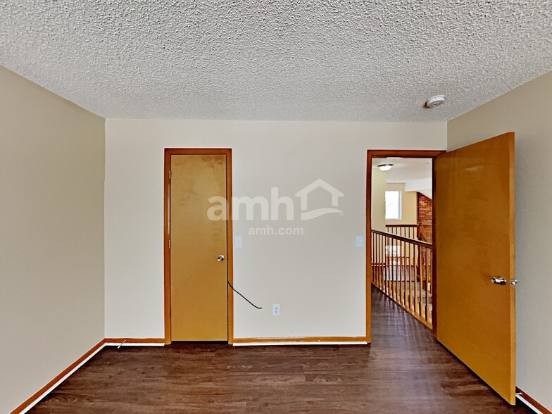 Building Photo - 19065 E Chenango Cir