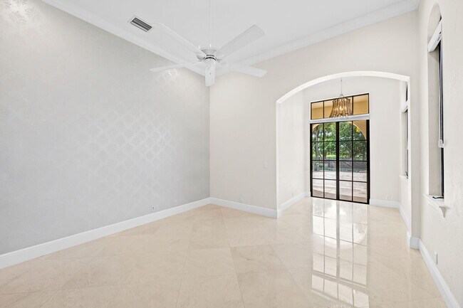 Building Photo - 7040 Long Leaf Dr