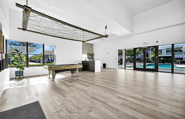 Building Photo - 4380 NW 8th Ct