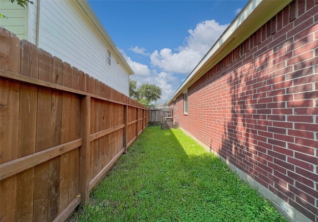 Building Photo - 3722 Primrose Trace Ln