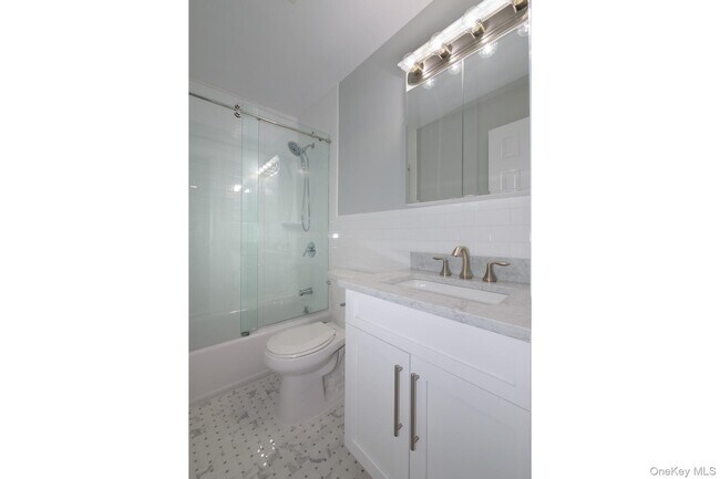 Building Photo - 19 Cassa Loop