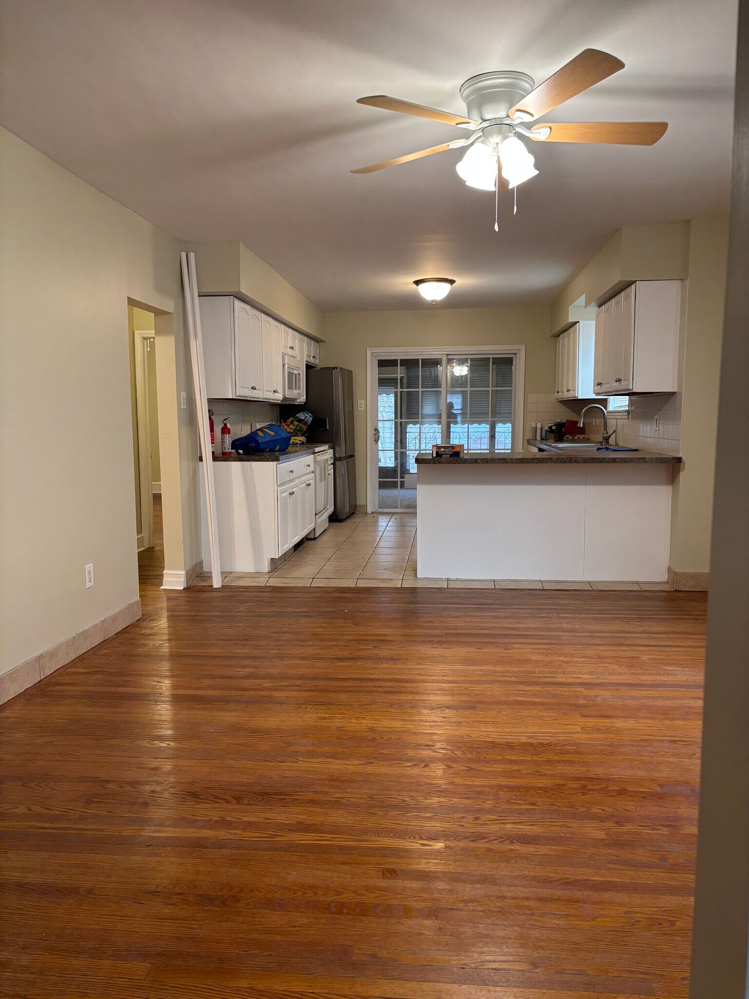 Building Photo - 122 Penn Ave