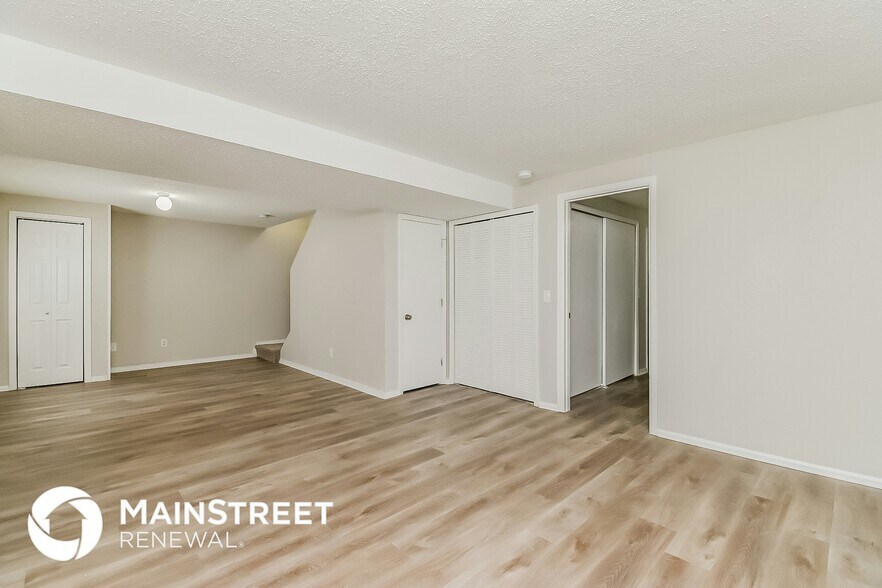 Building Photo - 5960 Christa Ct