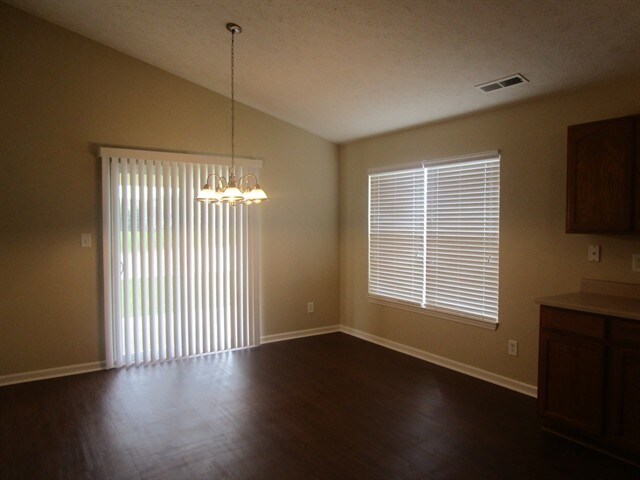 Building Photo - 1283 Spring Lake Dr