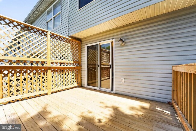 Building Photo - 4630 Warren Tree Way