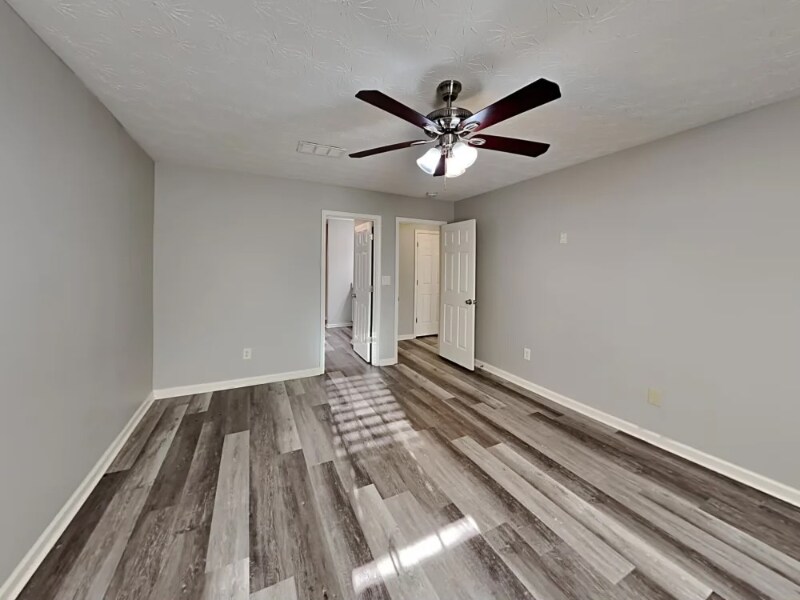 Building Photo - 18814 Mesa Oaks Dr
