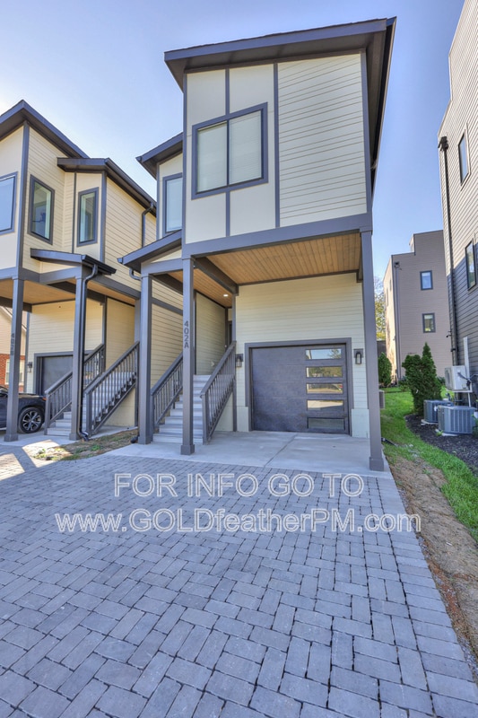 Building Photo - 402 E Trinity Ln