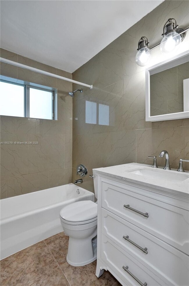 Building Photo - 3800 SW 58th Terrace