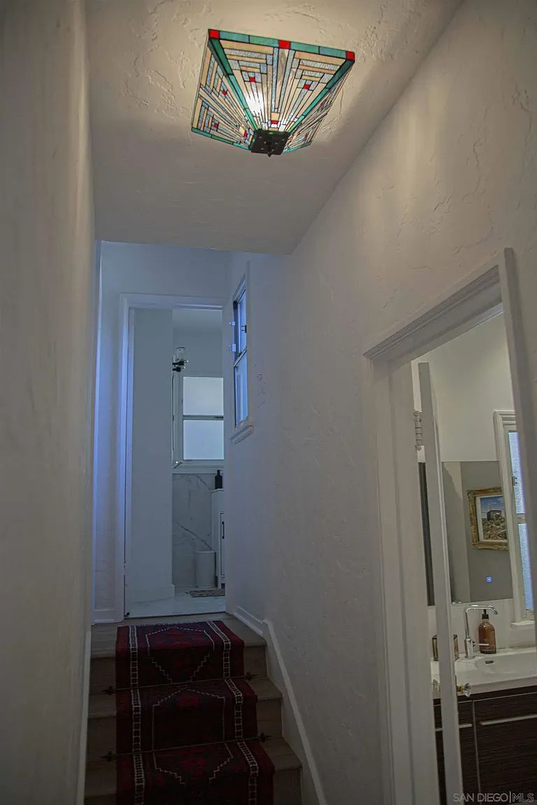 Building Photo - 2925 Graceland Way