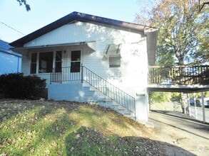 Building Photo - 1200 State St
