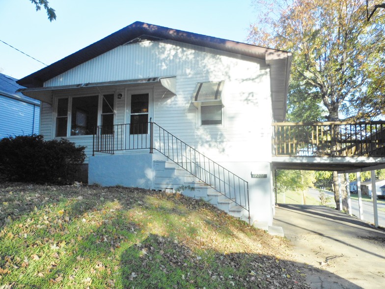 Primary Photo - 1200 State St