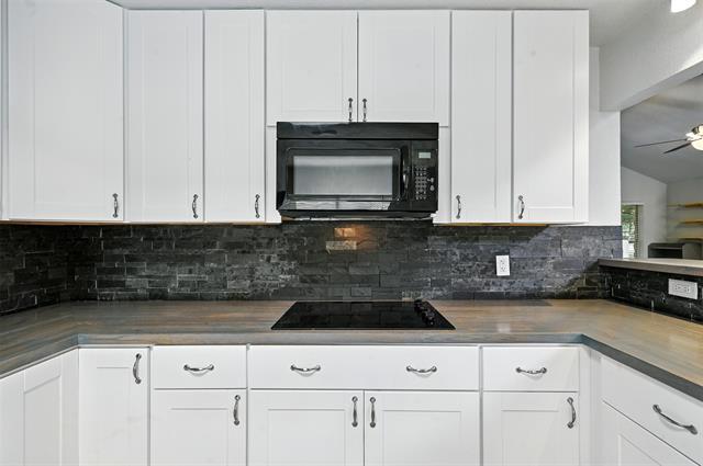 Building Photo - 507 Longo Ct