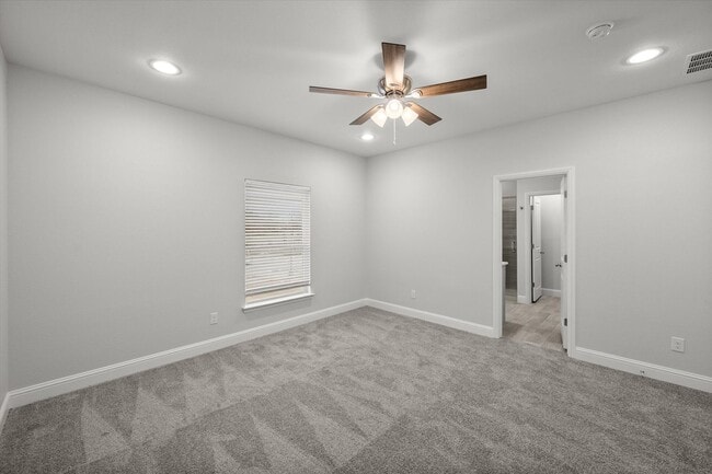 Building Photo - Brand New Luxury Townhouse in Central West...