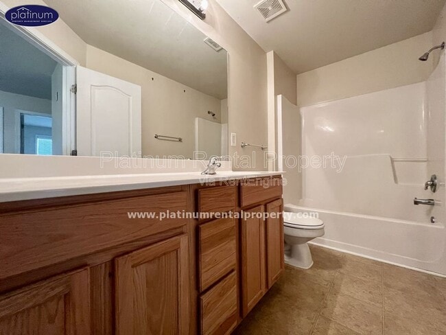 Building Photo - 1106 Treymont Ln SW