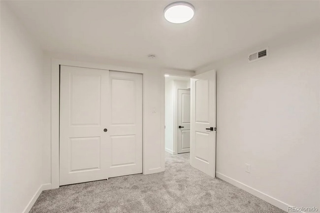 Building Photo - 4090 W Wagon Trail Dr