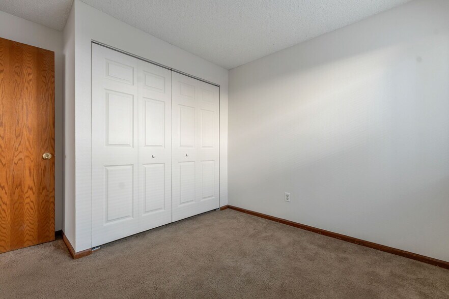 Garden level bedroom with large closet - 1752 Juniper St