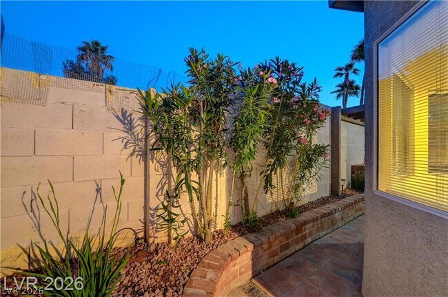Building Photo - 2283 Ramsgate Dr