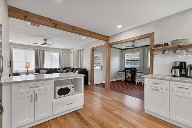 Building Photo - 2667 Cheryle Ln