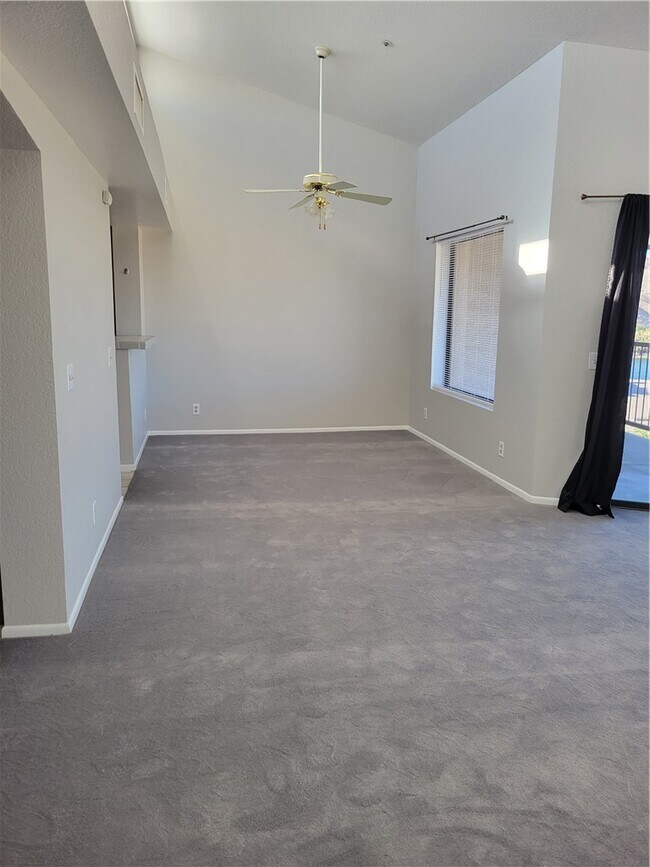 Building Photo - 1611 AZ-95