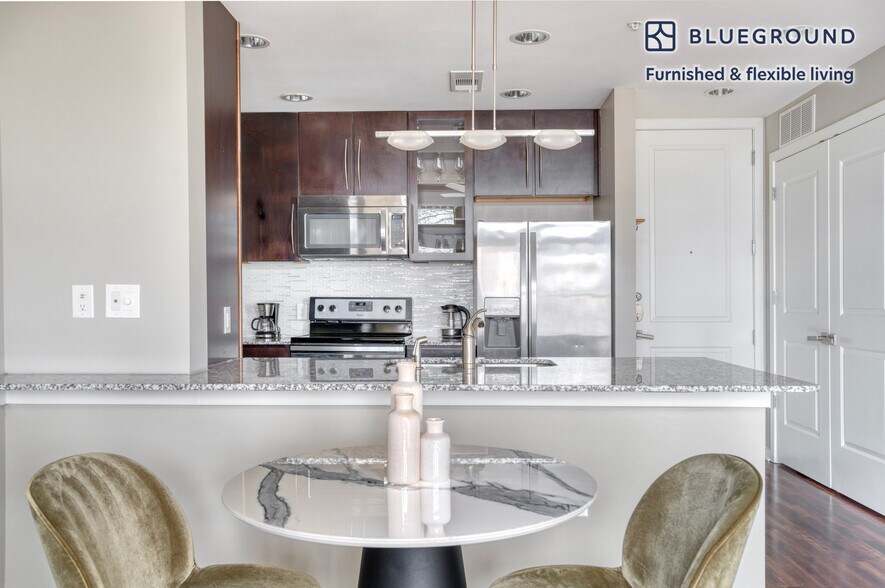 Building Photo - 1717 Toomey Rd