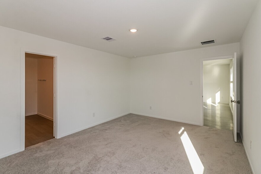 Building Photo - 468 San Miguel Crk Dr